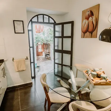 Koala Apartment *